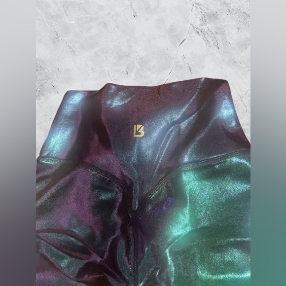 BuffBunny Rebel holographic mood ring leggings - Picture 5 of 9